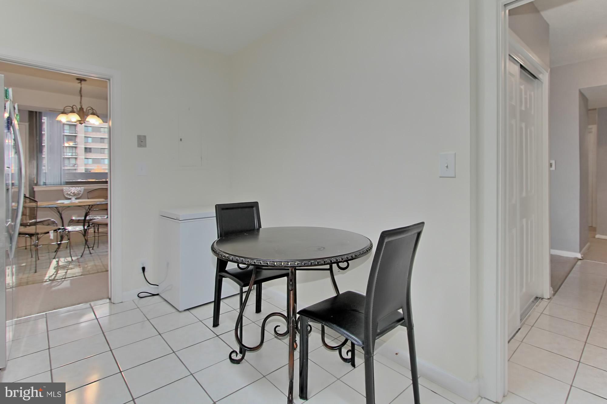 5501 Seminary Road, Unit 314S Falls Church, VA 22041 - Photo 4 of 30 a workspace with furniture and window