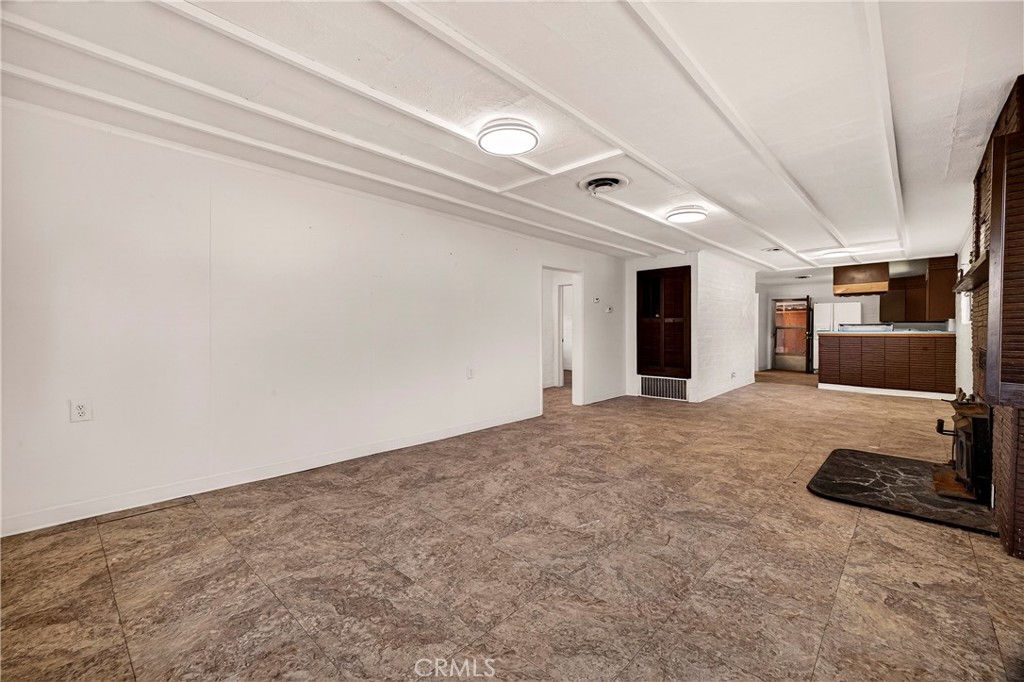 351 2nd Street Hamilton City, CA 95951 - Photo 11 of 52 a view of a livingroom with a fireplace