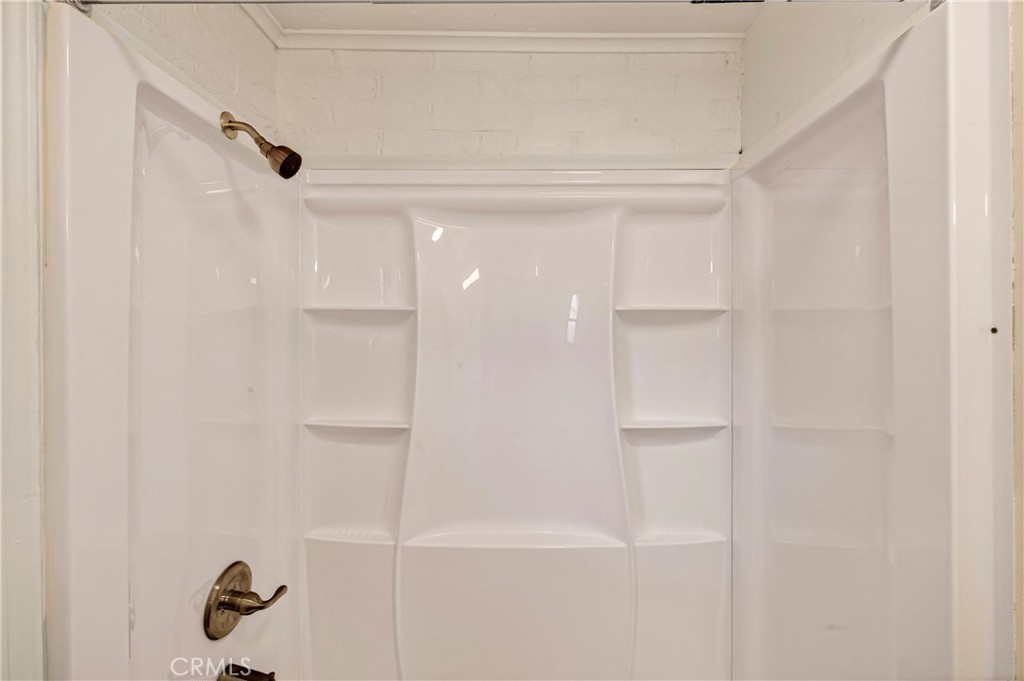 351 2nd Street Hamilton City, CA 95951 - Photo 26 of 52 a bathroom with a shower