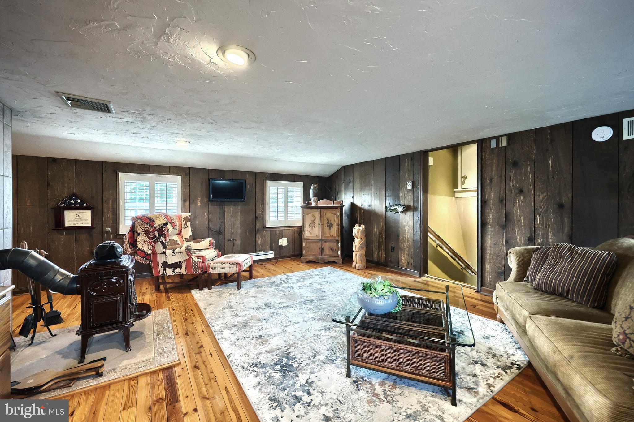 372 Maple Avenue Hanover, PA 17331 - Photo 24 of 87 a living room with furniture