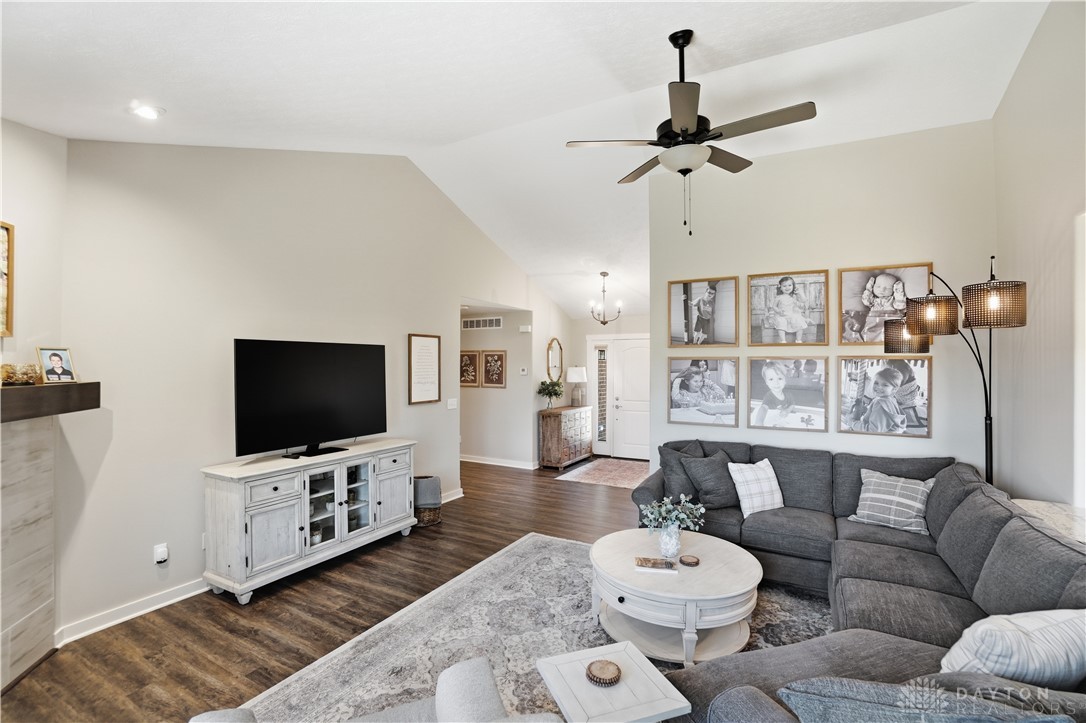 6781 Sun Ridge Way Waynesville, OH 45068 - Photo 9 of 49 Gallery Image 9