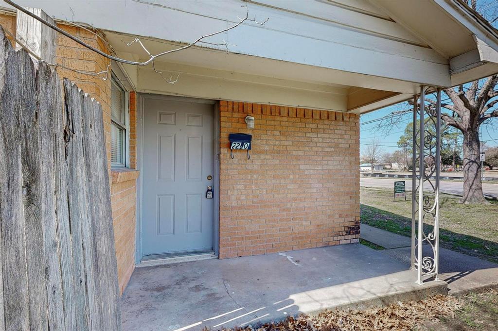 220 West Union Bower Road Irving, TX 75061 - Photo 4 of 30