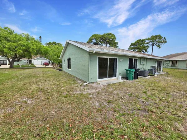 $1,850 | 1480 Southeast Rivergreen Circle, Port St. Lucie, FL 34952