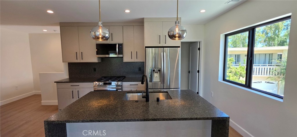 76 Seton Road, Unit 2 Irvine, CA 92612 - Photo 26 of 58