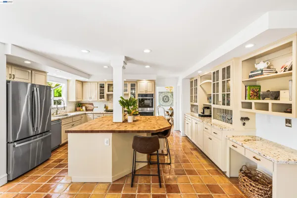 $1,899,000 | 5207 Crestline Way, Pleasanton, CA 94566