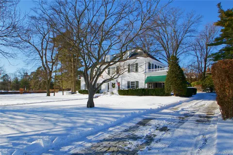 $2,399,900 | 6 Emmet Place, Garden City, NY 11530