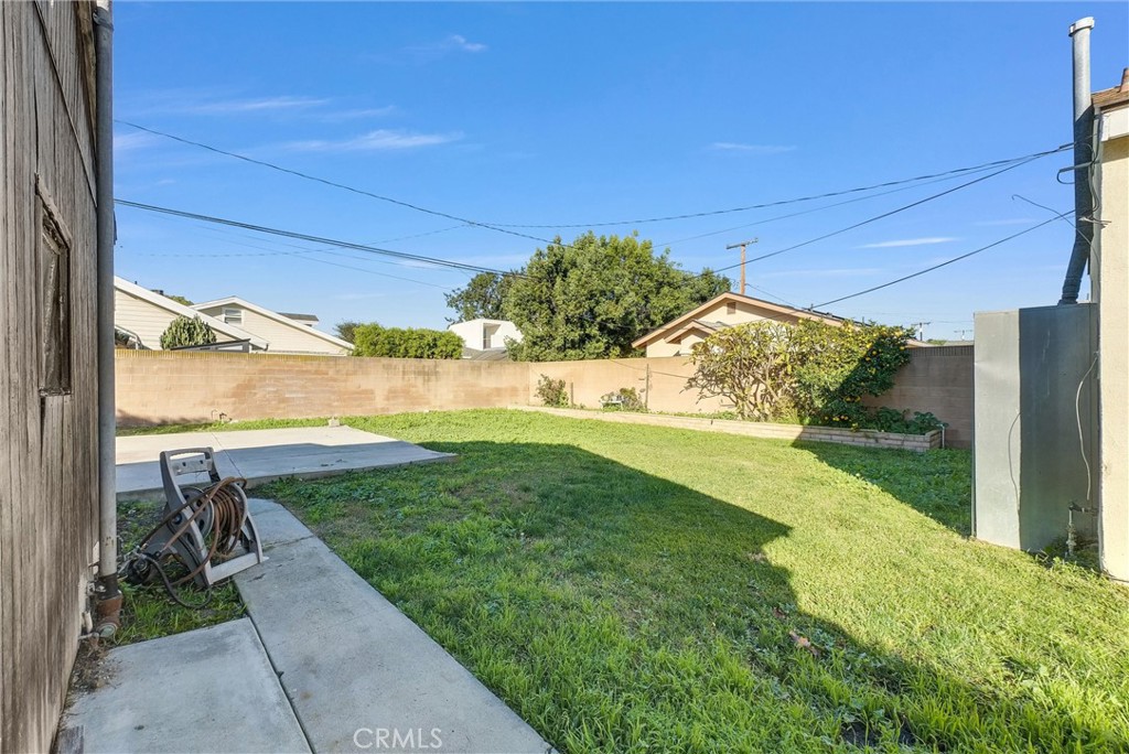 4741 Hazelbrook Avenue Long Beach, CA 90808 - Photo 18 of 22 a view of a yard with an outdoor space