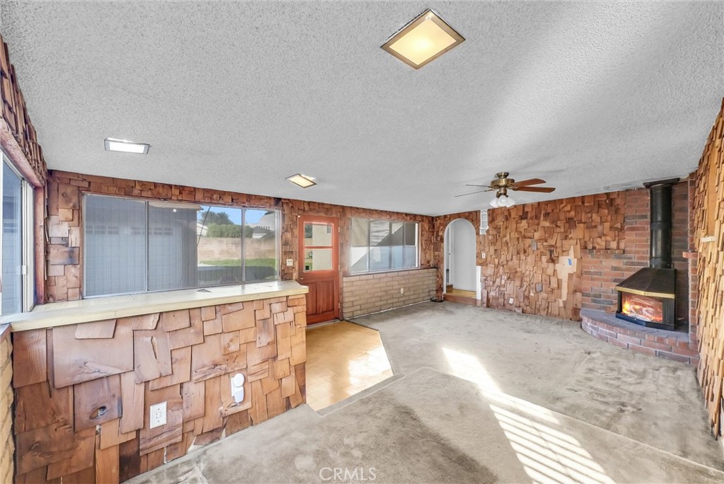 4741 Hazelbrook Avenue Long Beach, CA 90808 - Photo 6 of 22 a view of a hallway with a large window