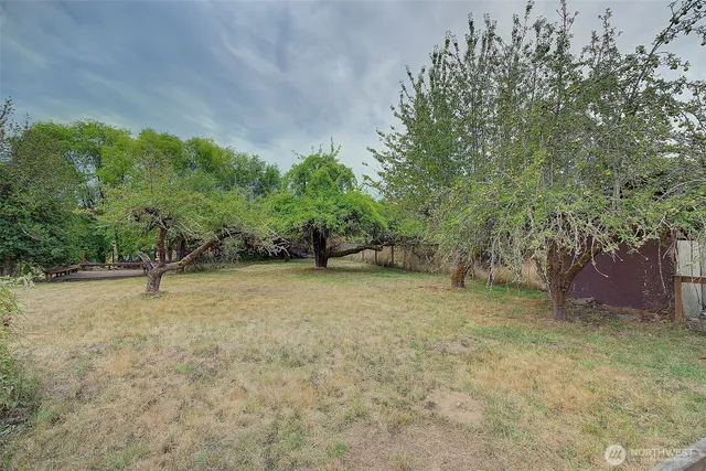 $725,000 | 31612 8th Avenue South, Roy, WA 98580