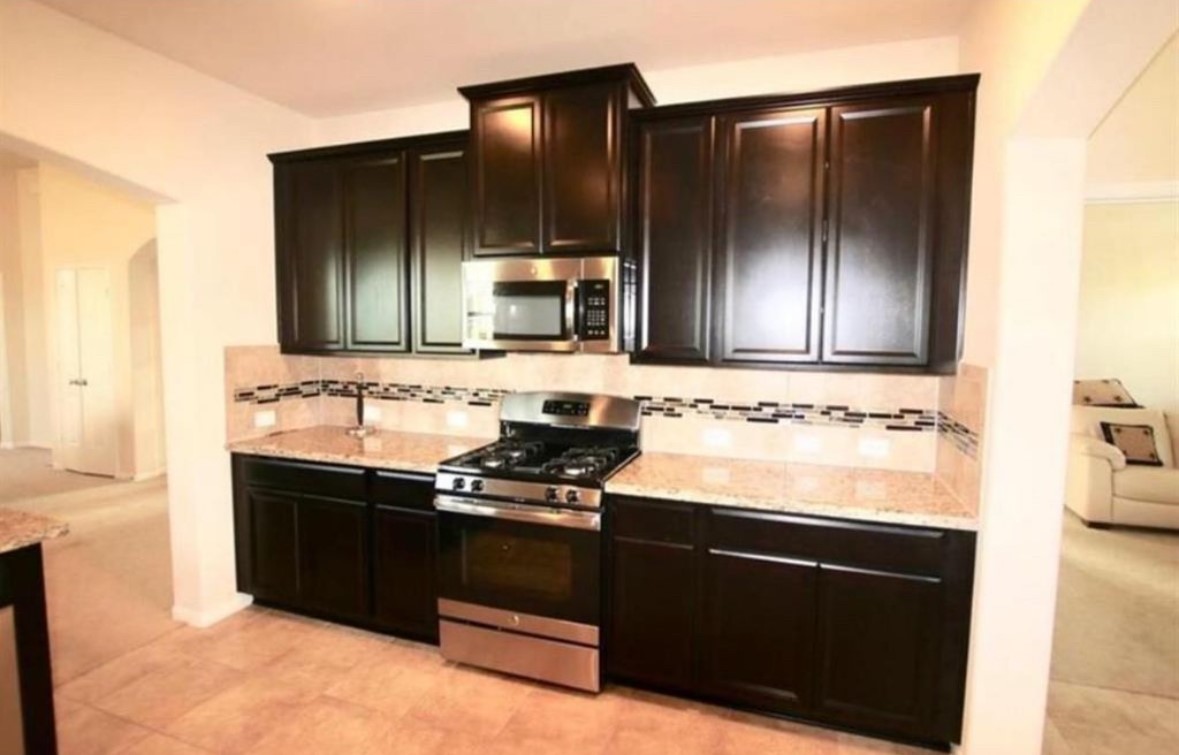 2227 Leonetti Lane Rosenberg, TX 77471 - Photo 2 of 16 Kitchen