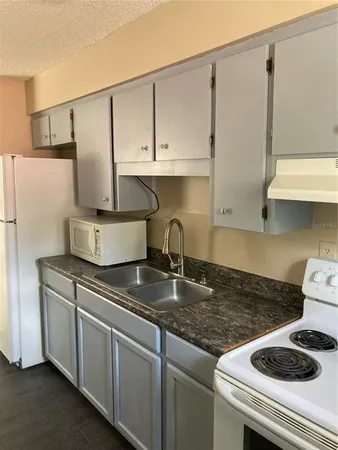 $1,400 | 1306 Golconda Road, Lakeland, FL 33801