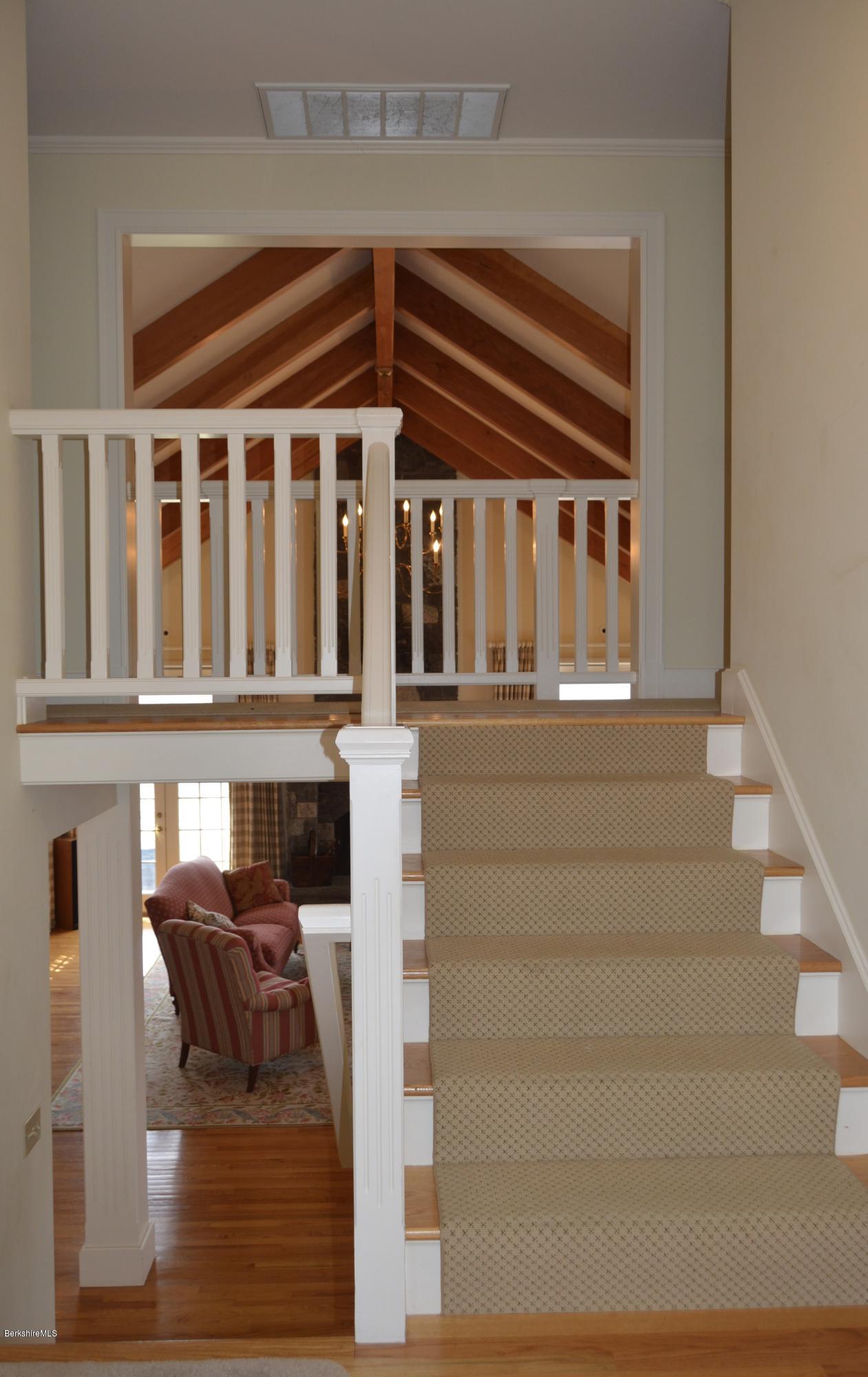 465 Stratton Road Williamstown, MA 01267 - Photo 13 of 66 Foyer main house