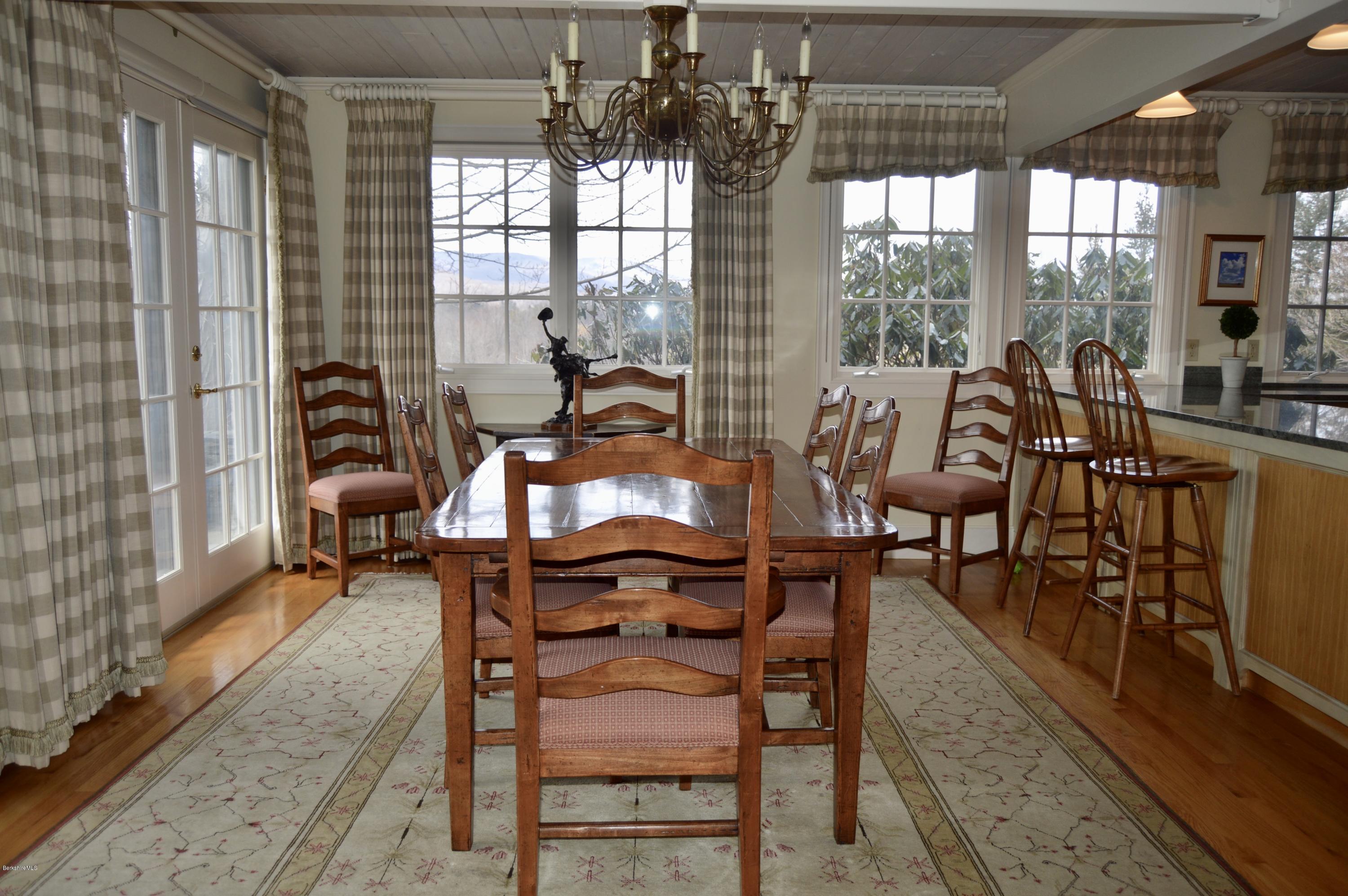 465 Stratton Road Williamstown, MA 01267 - Photo 16 of 66 Dining main house