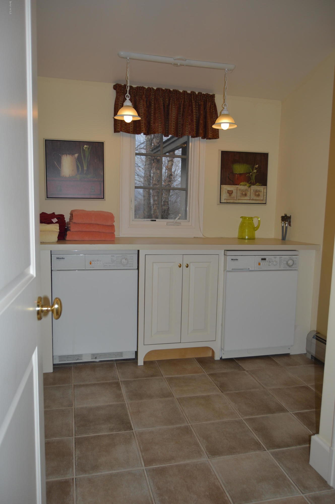 465 Stratton Road Williamstown, MA 01267 - Photo 30 of 66 Laundry room main house