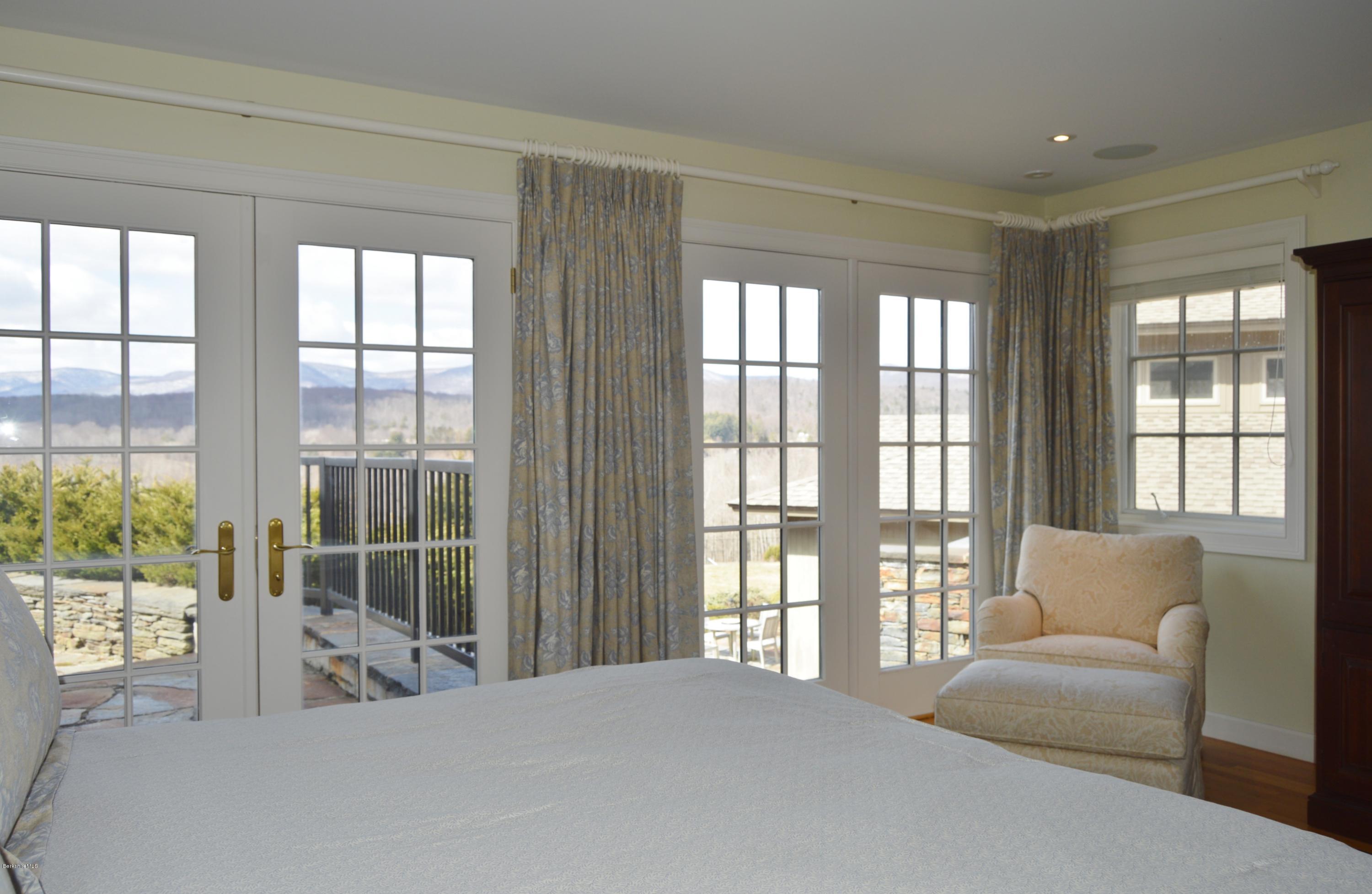 465 Stratton Road Williamstown, MA 01267 - Photo 49 of 66 Master 2 in guest house