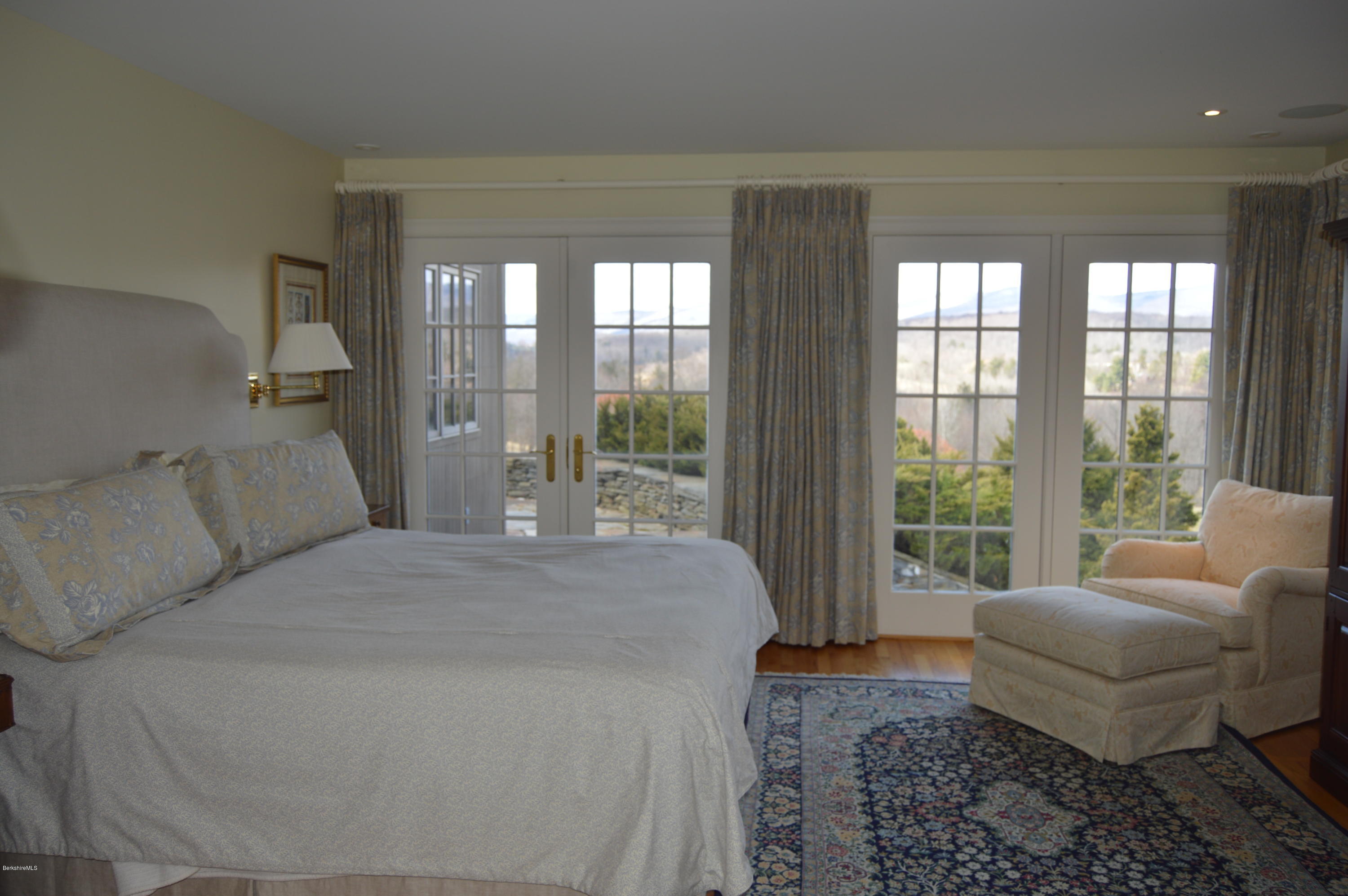 465 Stratton Road Williamstown, MA 01267 - Photo 50 of 66 Master 2 in guest house