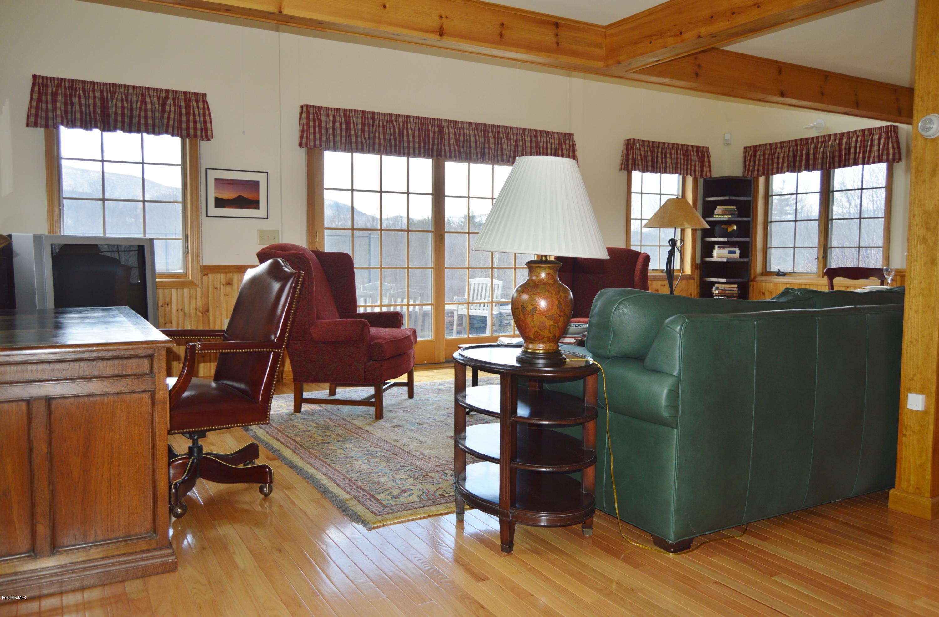 465 Stratton Road Williamstown, MA 01267 - Photo 56 of 66 Loft house