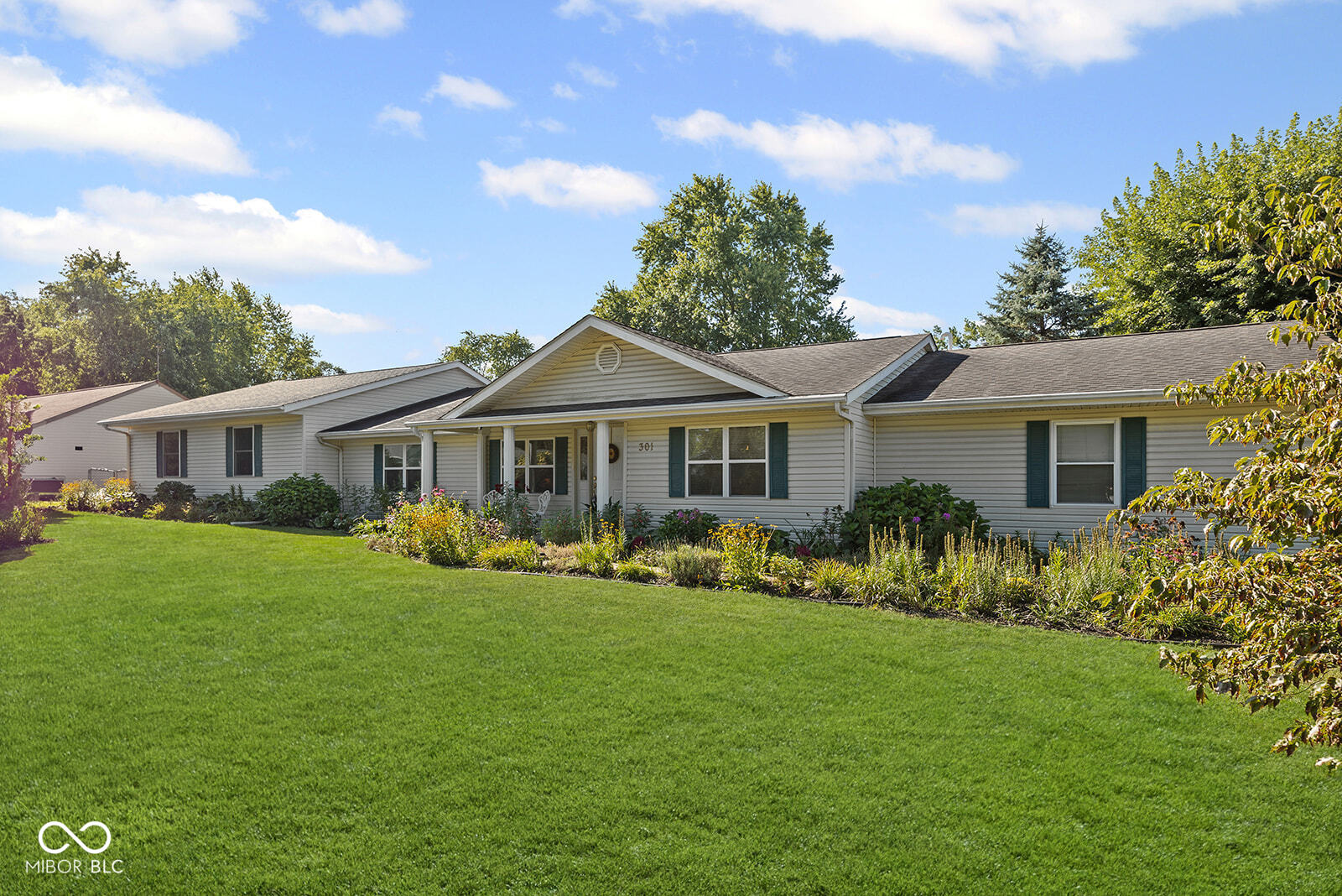 301 East Sycamore Street Attica, IN 47918 - Photo 2 of 29