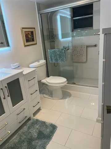 $1,800 | 604 Northeast 2nd Street, Unit 226, Dania Beach, FL 33004