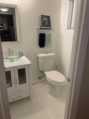 $1,800 | 604 Northeast 2nd Street, Unit 226, Dania Beach, FL 33004