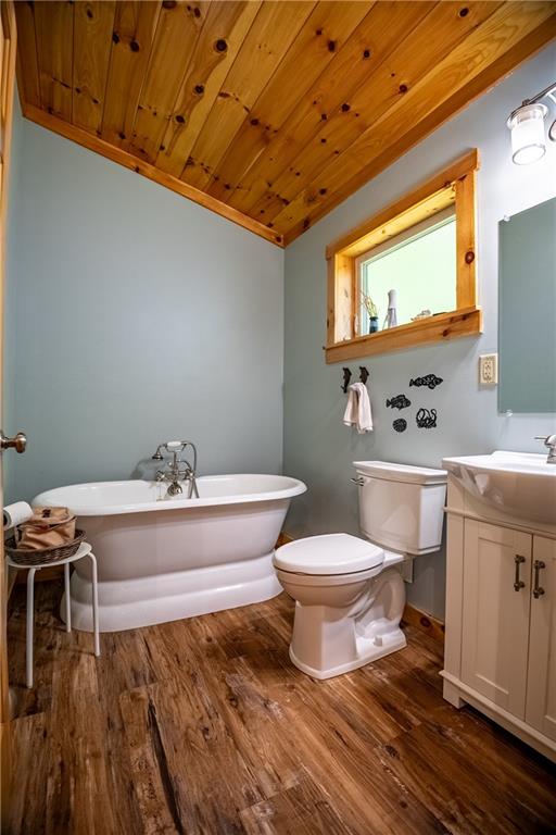 470 Truitt Road Kennerdell, PA 16374 - Photo 20 of 49 Full Bath Main house