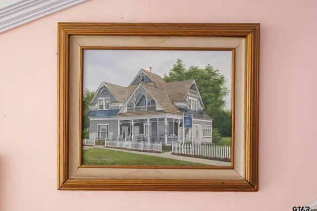 $374,500 | 104 North Tyler Street, Big Sandy, TX 75755