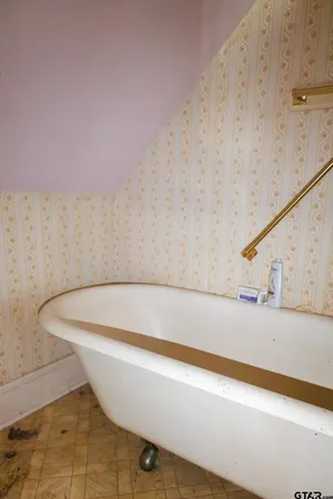a bathroom with a bathtub