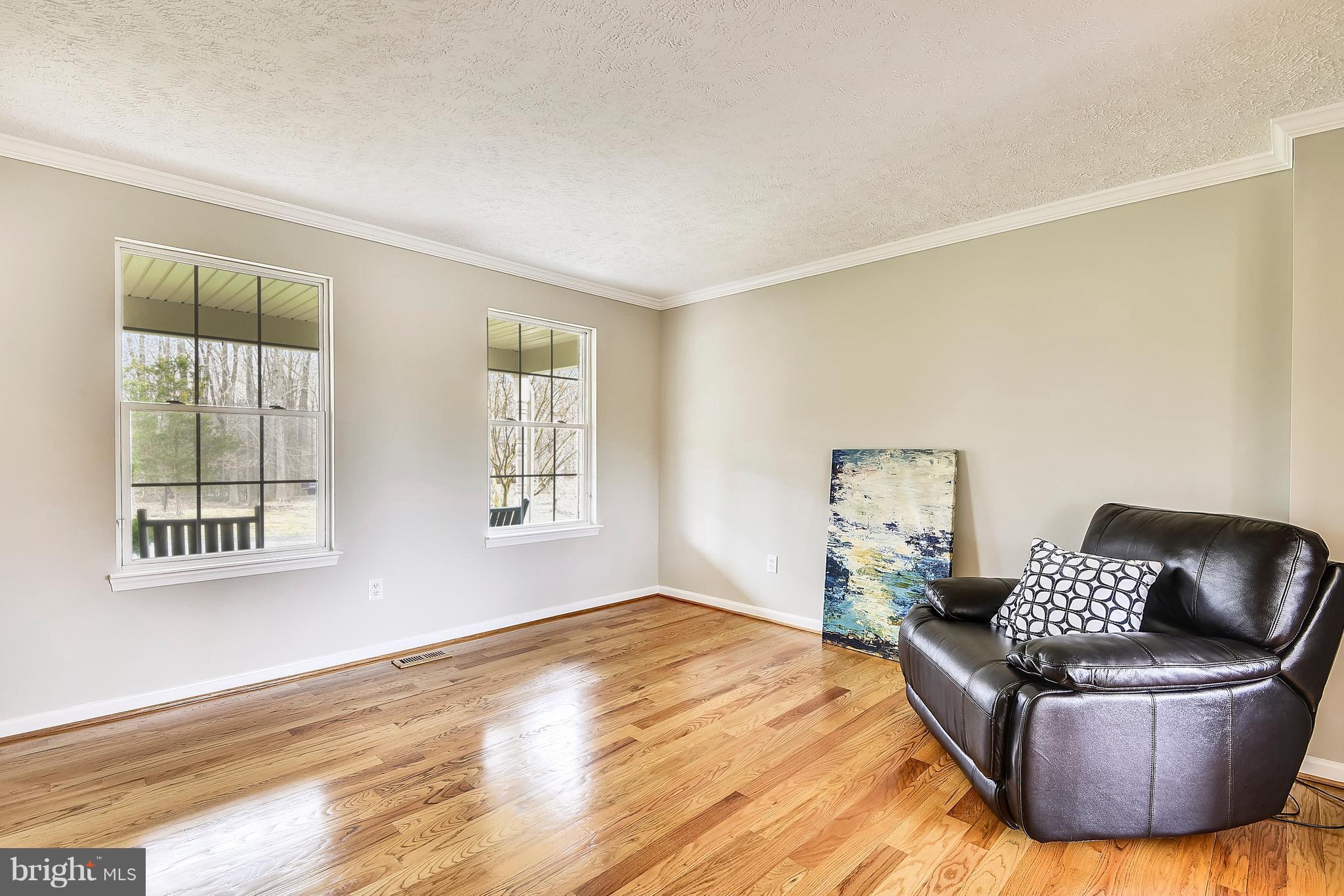 5184 Meadows Farm Road Lothian, MD 20711 - Photo 7 of 30 Living Room