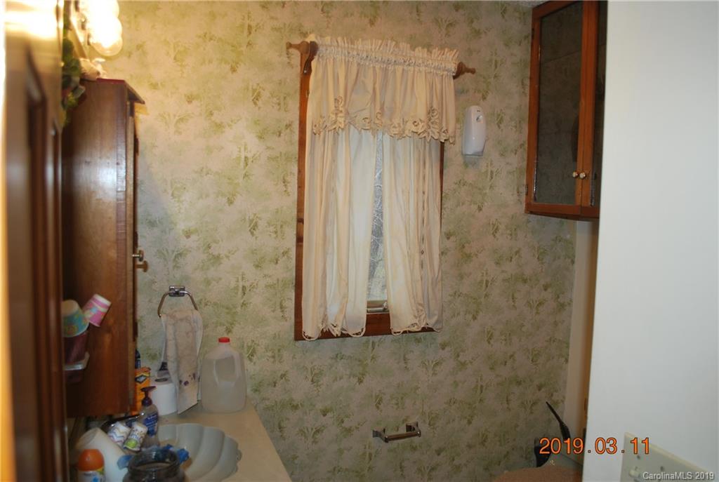 322 Gurley Road Marion, NC 28752 - Photo 27 of 35 Gallery Image 27