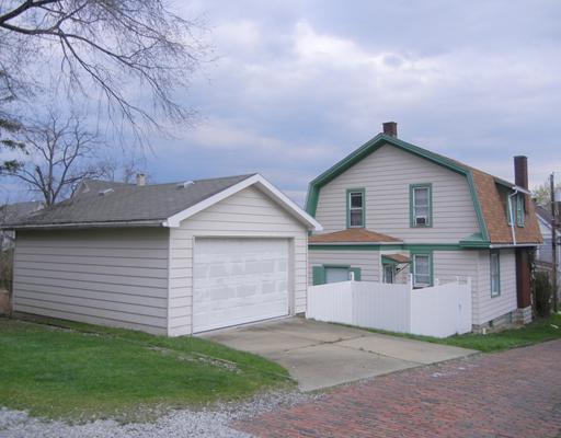 428 Federal Street Butler, PA 16001 - Photo 4 of 5 Exterior Back.