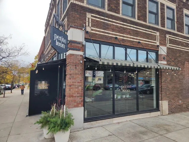 $223,000 | 9 East 37th Street, Minneapolis, MN 55409