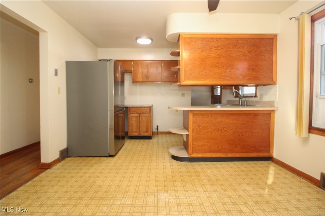 853 5th Street Struthers, OH 44471 - Photo 5 of 37 Gallery Image 5