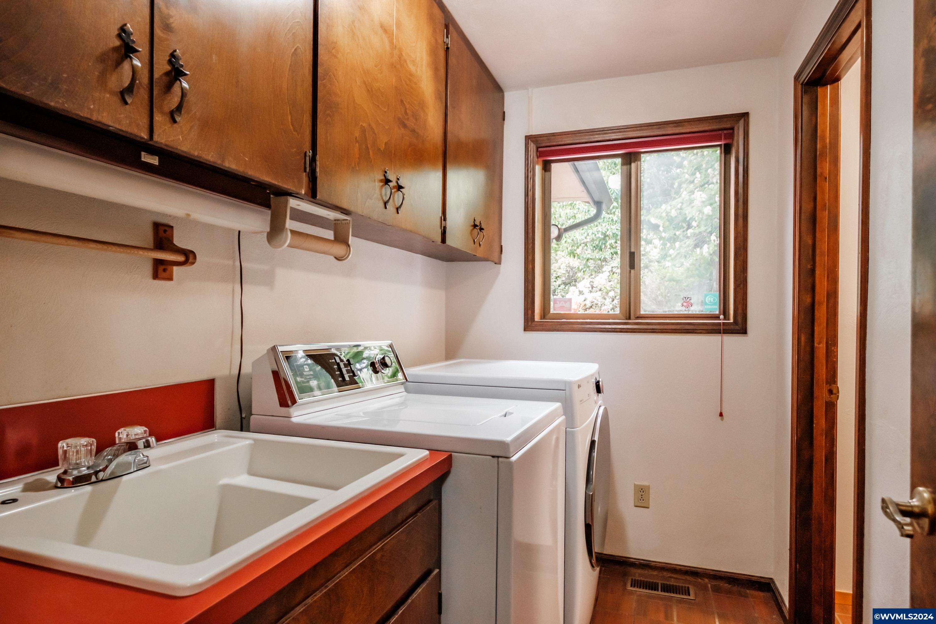 25088 Evergreen Road Philomath, OR 97370 - Photo 16 of 46 Gallery Image 16