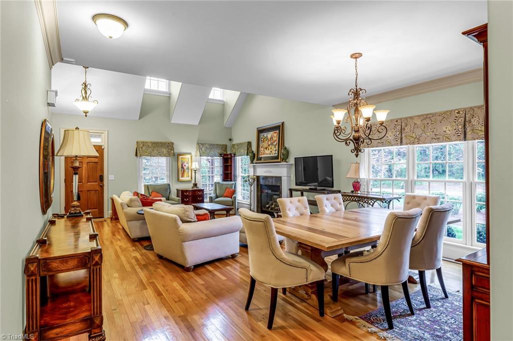 5909 Ballinger Road, Unit A Greensboro, NC 27410 - Photo 10 of 41 Angled view of dining room area.