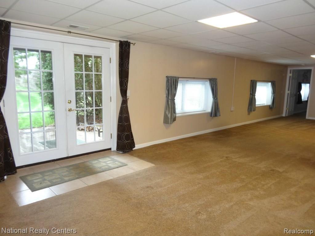 4095 Pardee Lake Road Howell, MI 48843 - Photo 22 of 57 DSC04141.jpg