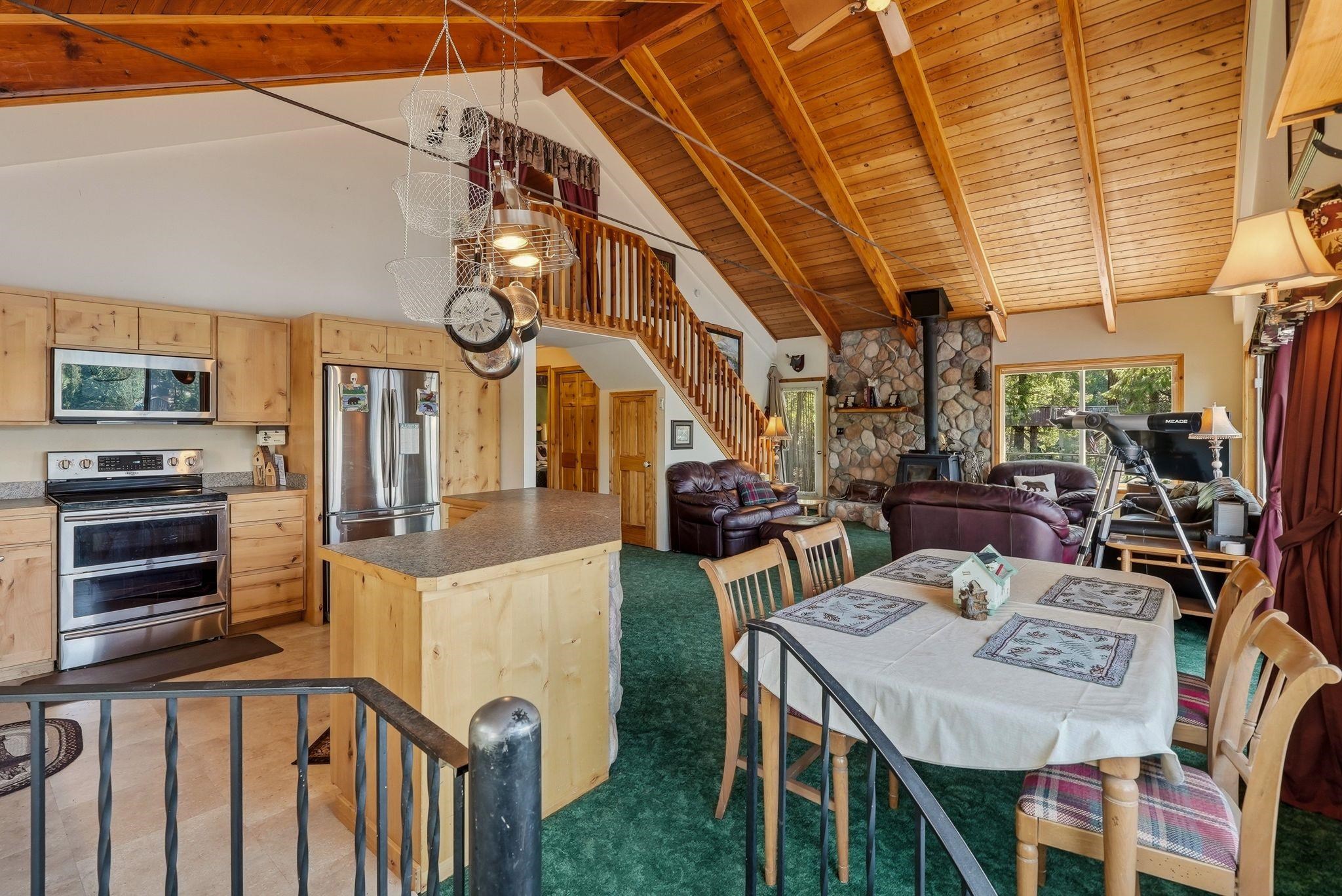 421 Eastshore Road Newport, WA 99156 - Photo 7 of 46