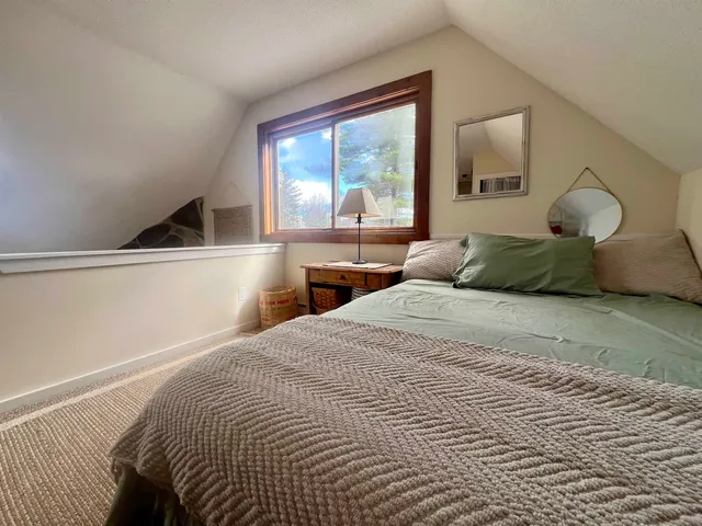 $619,900 | 883 Smead Road, Wardsboro, VT 05360