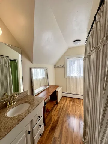 $619,900 | 883 Smead Road, Wardsboro, VT 05360