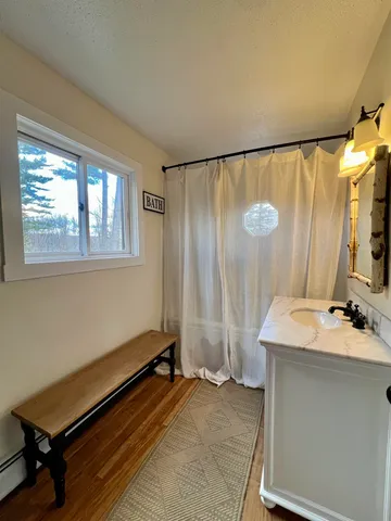 $619,900 | 883 Smead Road, Wardsboro, VT 05360