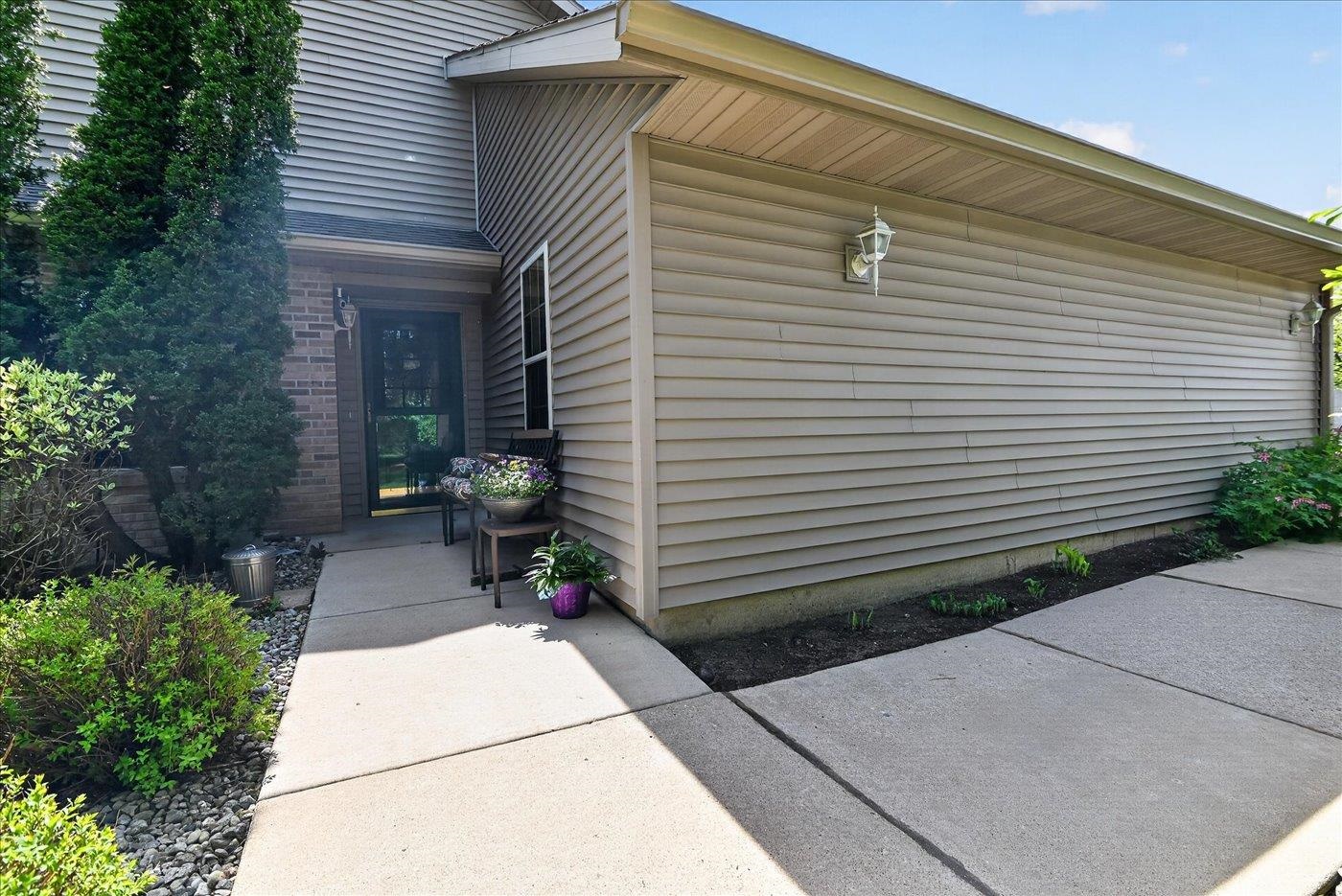 1198 Sawyer Way Sun Prairie, WI 53590 - Photo 61 of 70