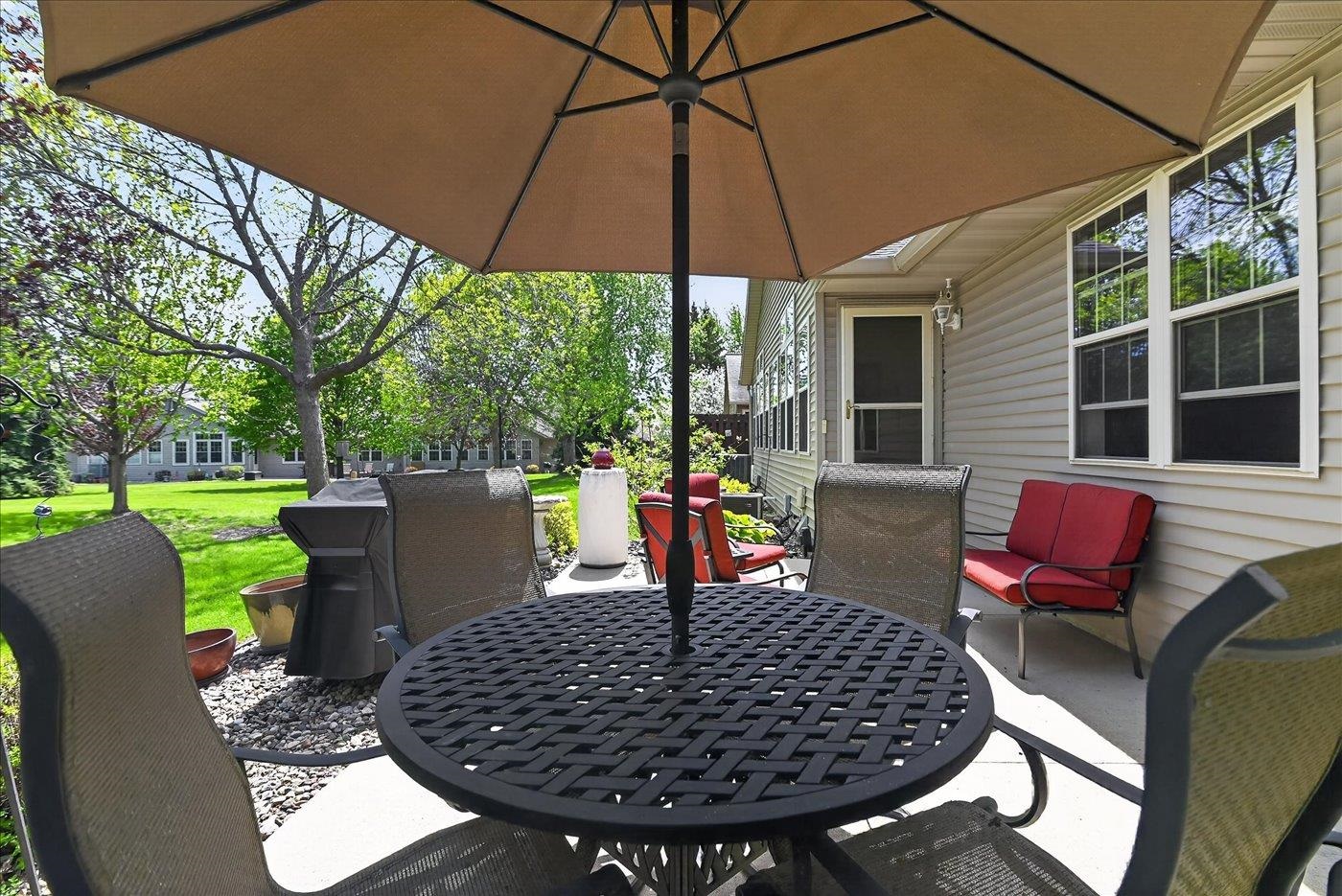 1198 Sawyer Way Sun Prairie, WI 53590 - Photo 9 of 70