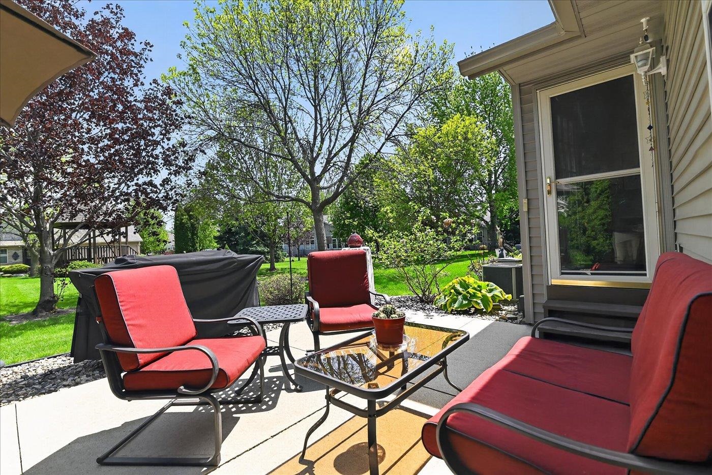 1198 Sawyer Way Sun Prairie, WI 53590 - Photo 10 of 70