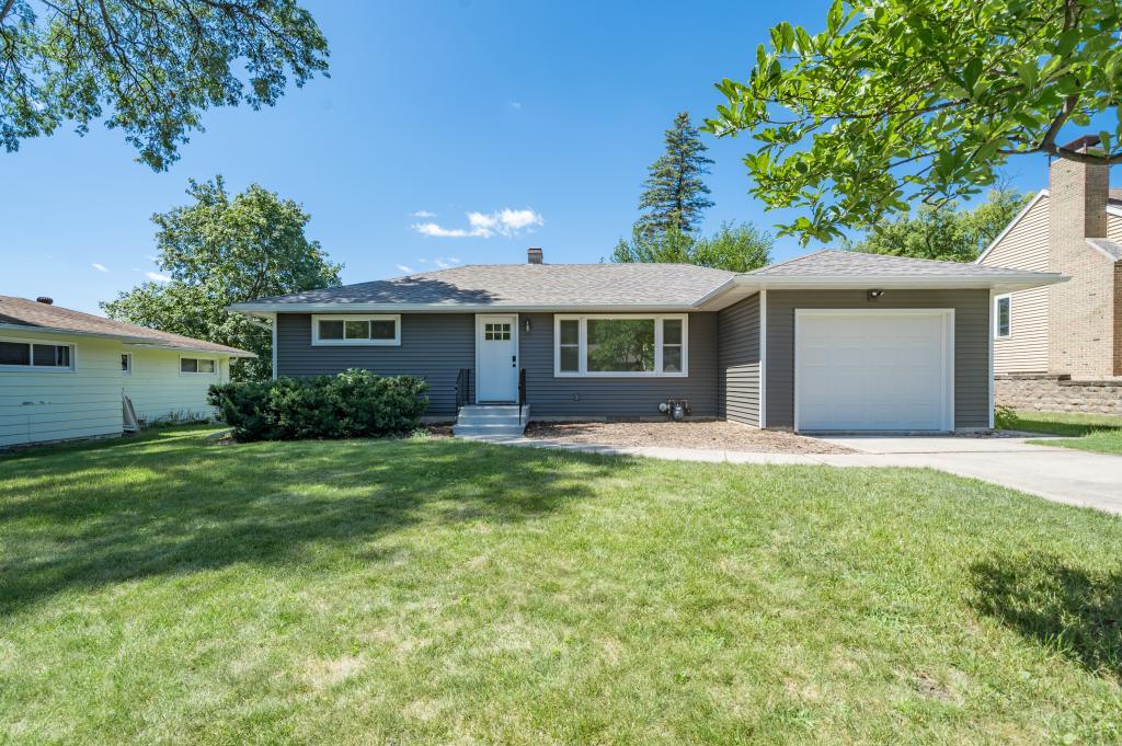 909 19th Avenue Northeast Rochester, MN 55906 - Photo 1 of 1 Gallery Image 1