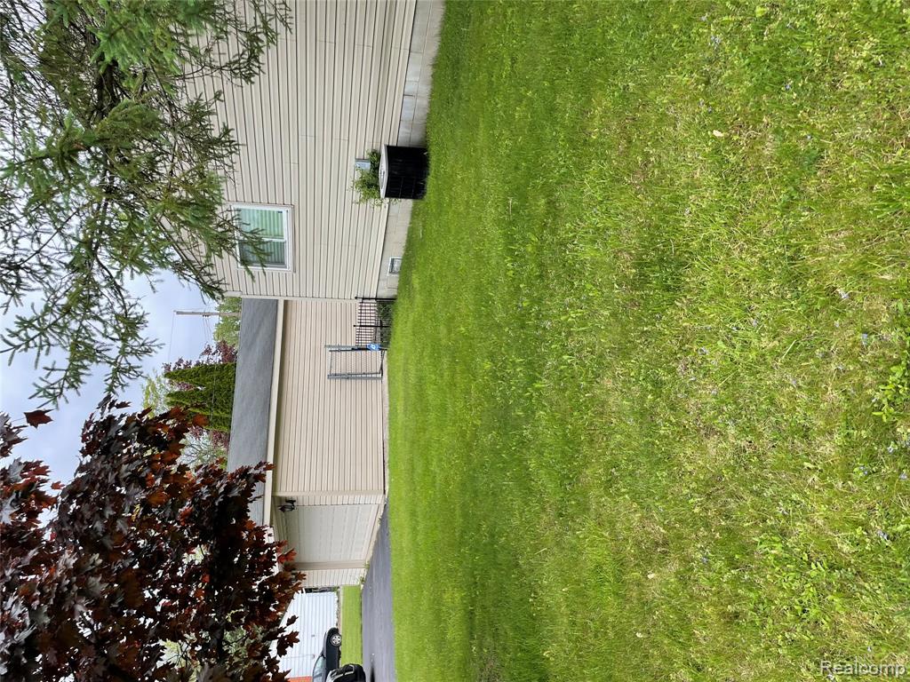 1808 Henbert Road West Bloomfield, MI 48324 - Photo 18 of 18