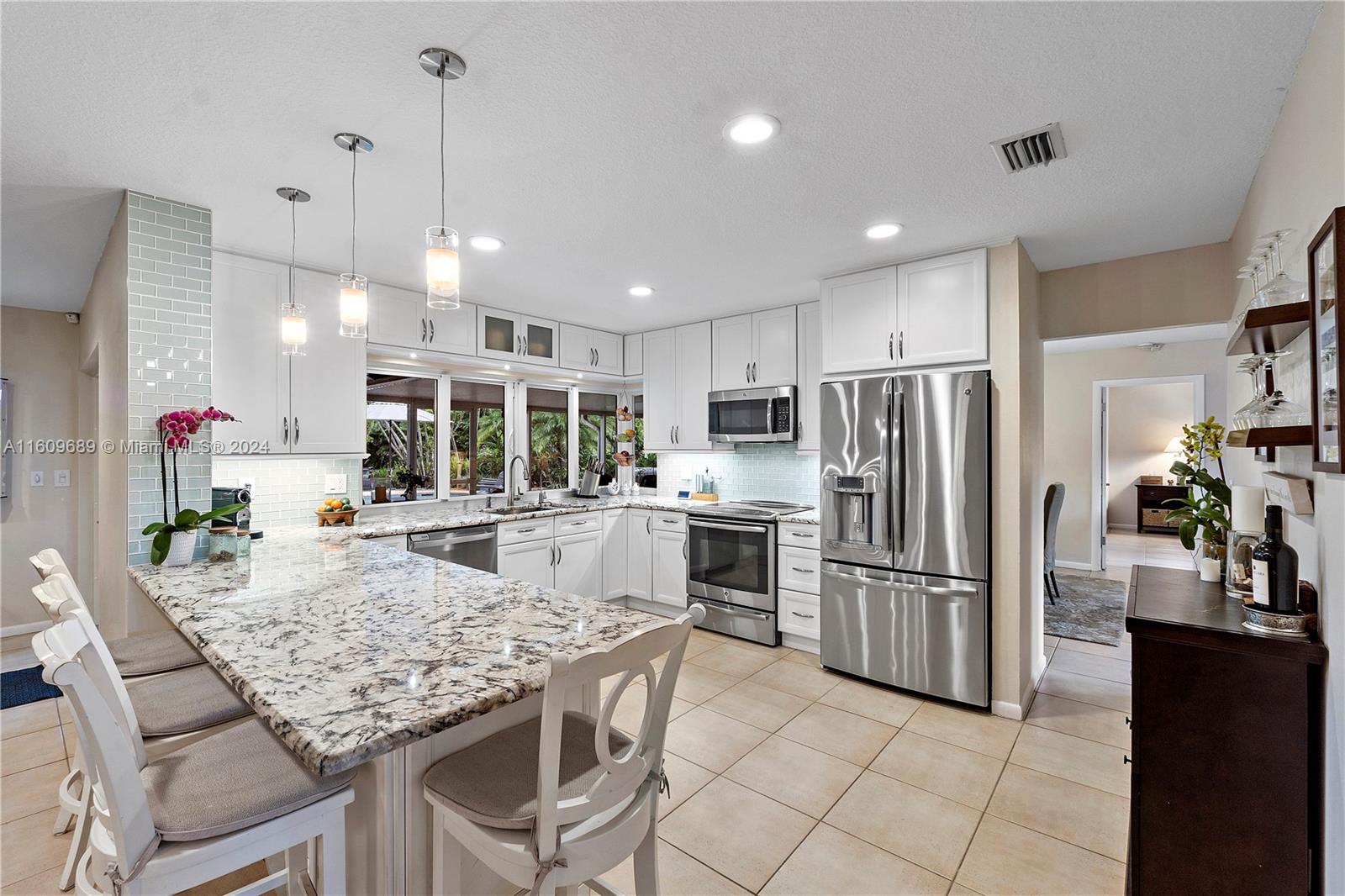 5511 Southwest 196th Lane Southwest Ranches, FL 33332 - Photo 12 of 94