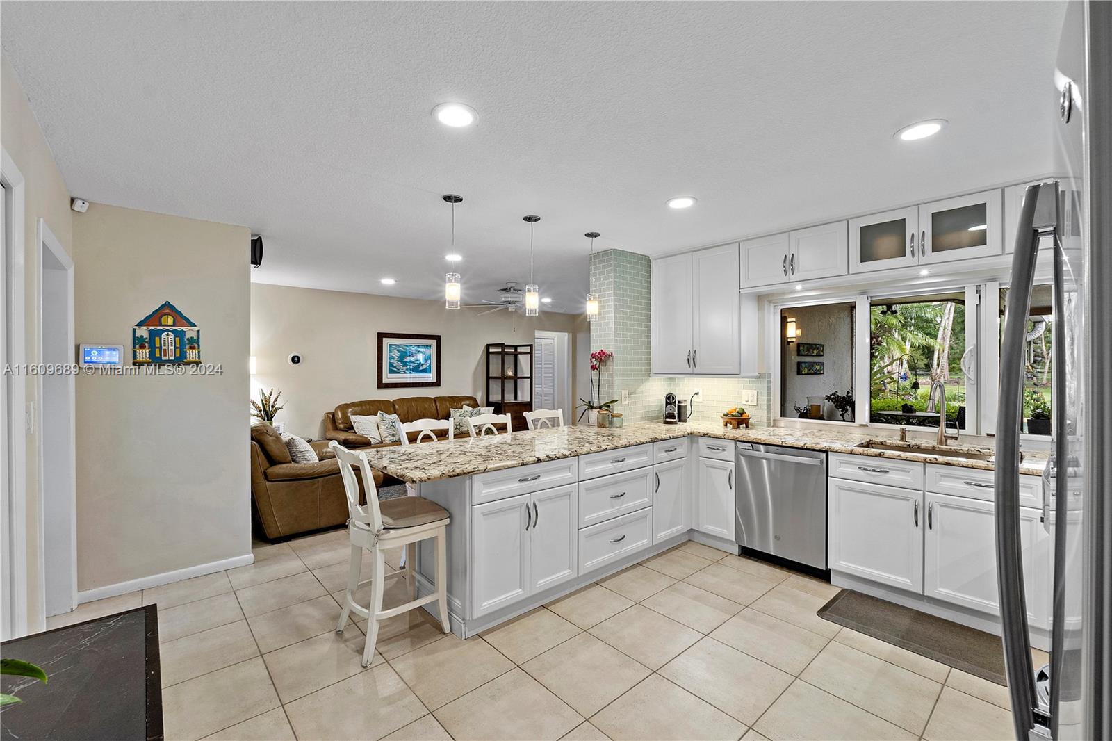5511 Southwest 196th Lane Southwest Ranches, FL 33332 - Photo 16 of 94