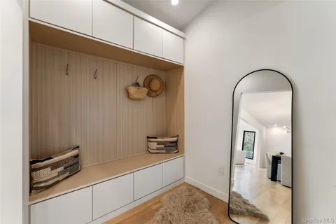 $1,578,000 | 7 Windsong Road, Ardsley, NY 10502