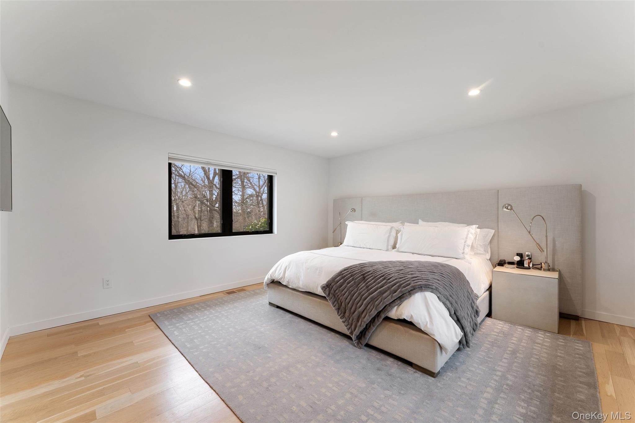 7 Windsong Road Ardsley, NY 10502 - Photo 12 of 30 Primary bedroom