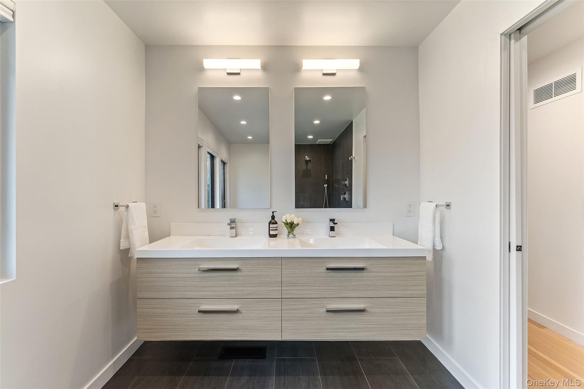 7 Windsong Road Ardsley, NY 10502 - Photo 14 of 30 Primary bathroom