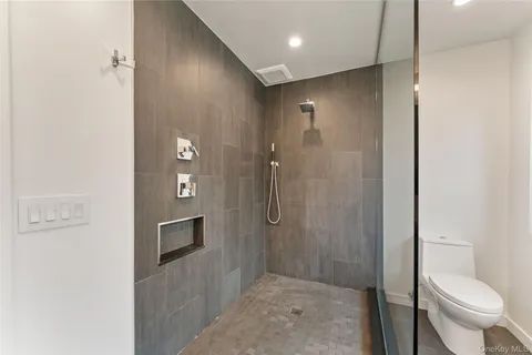 $1,578,000 | 7 Windsong Road, Ardsley, NY 10502